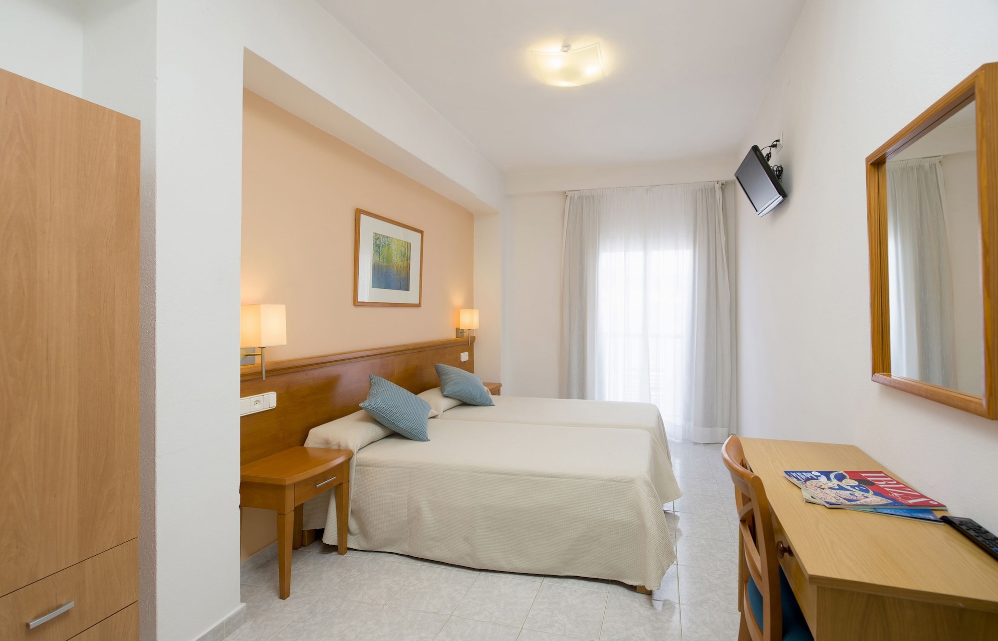 hostal mallorca