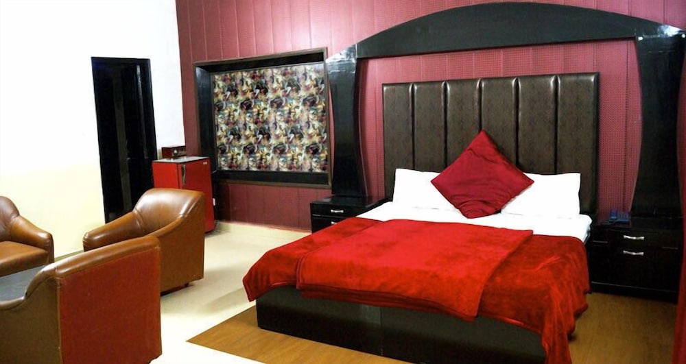 hotel shiraz continental