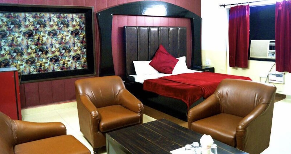 hotel shiraz continental