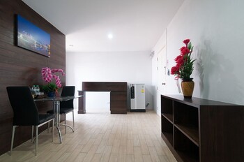 the chateau chiang mai residence