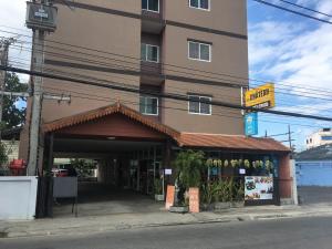 the chateau chiang mai residence