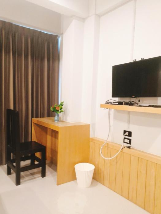 little lanna cafe and premier guesthouse