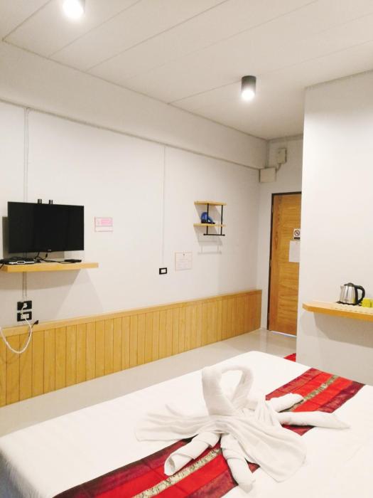 little lanna cafe and premier guesthouse