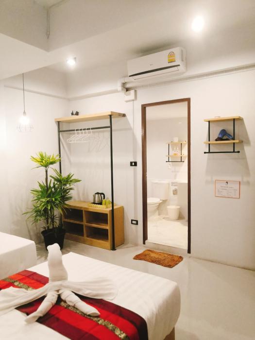 little lanna cafe and premier guesthouse