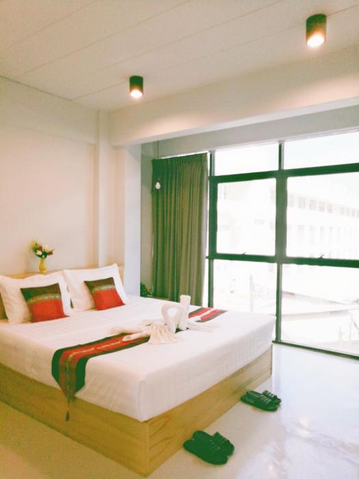 little lanna cafe and premier guesthouse