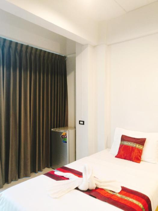 little lanna cafe and premier guesthouse