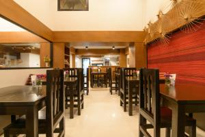 little lanna cafe and premier guesthouse