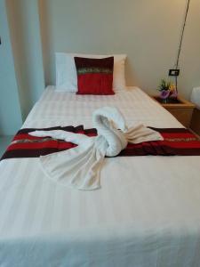 little lanna cafe and premier guesthouse