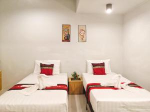 little lanna cafe and premier guesthouse