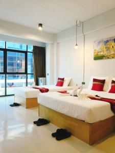 little lanna cafe and premier guesthouse