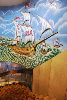 phoenix pavilion hot spring hotel