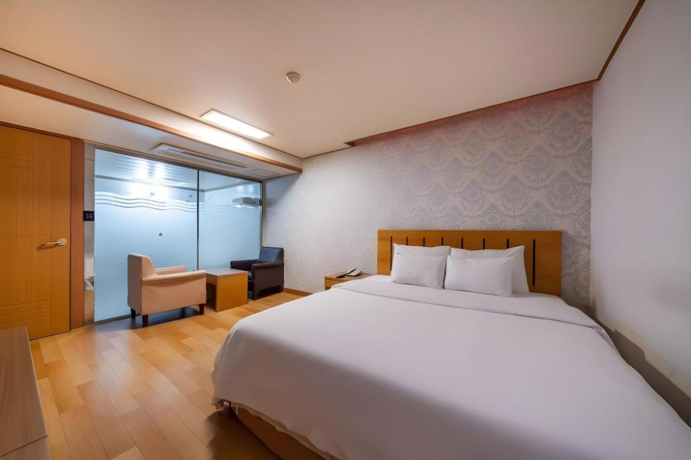 prince hotel