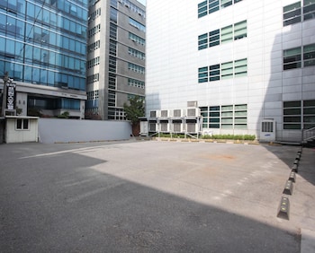 prince hotel