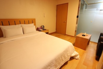 prince hotel