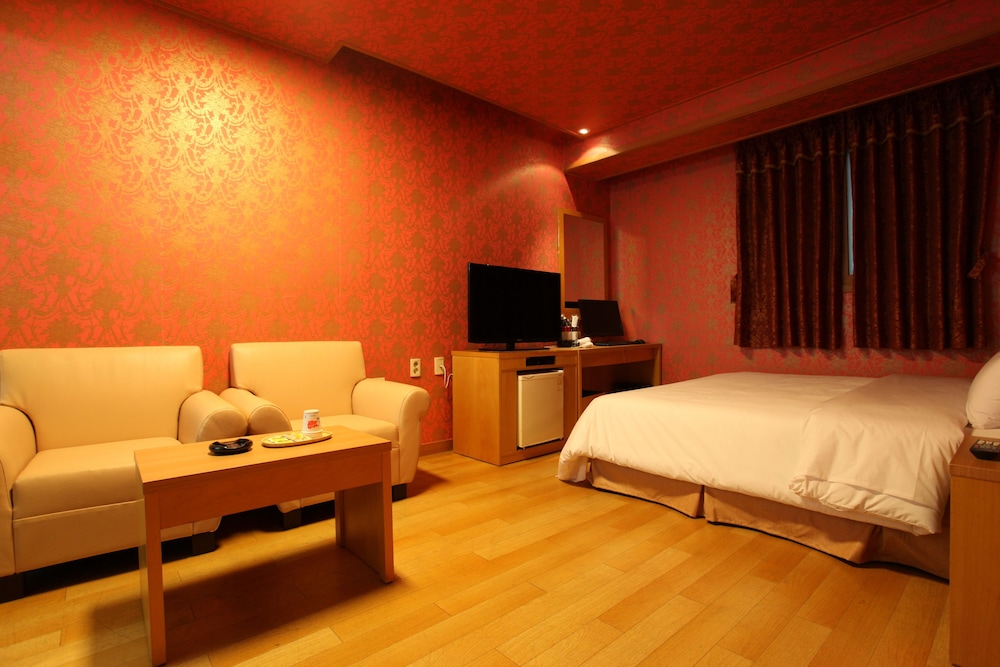 prince hotel