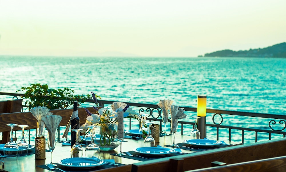 beach hotel plaza