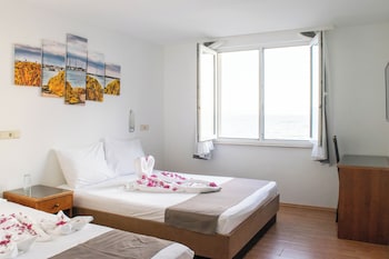 beach hotel plaza