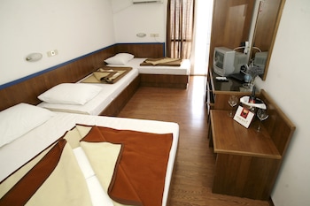 beach hotel plaza
