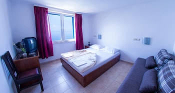 beach hotel plaza