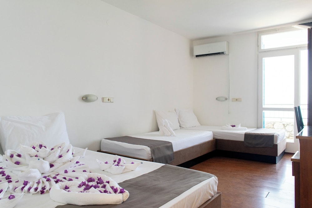 beach hotel plaza