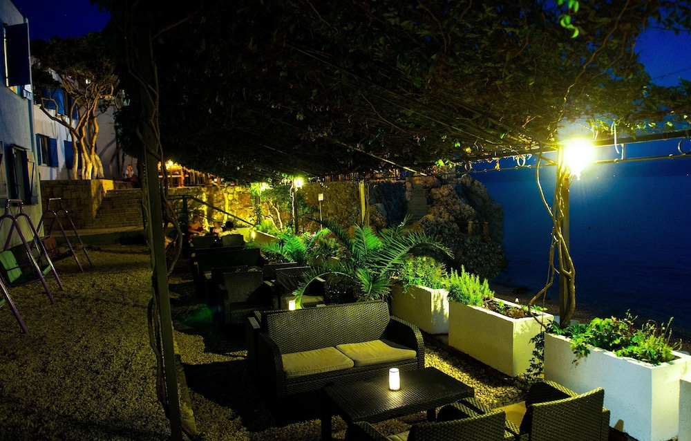 beach hotel plaza