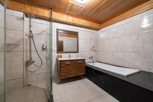 huzi room