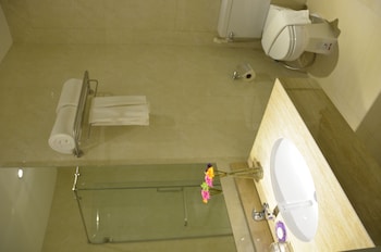 the scenery city hotel