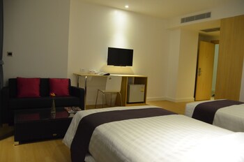 the scenery city hotel