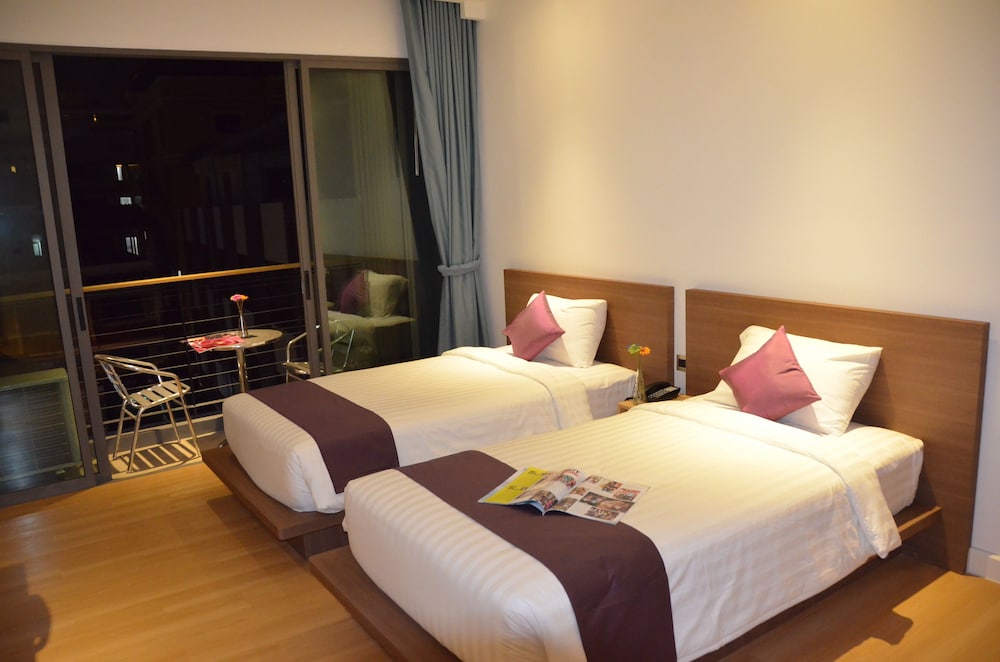 the scenery city hotel