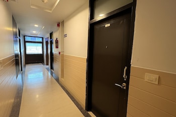 airport hotel paradise international