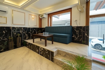 airport hotel paradise international