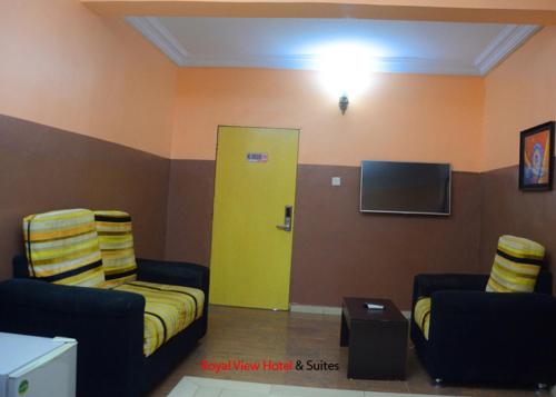 royalview hotel and suites