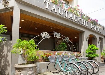 tau tau chu hotel