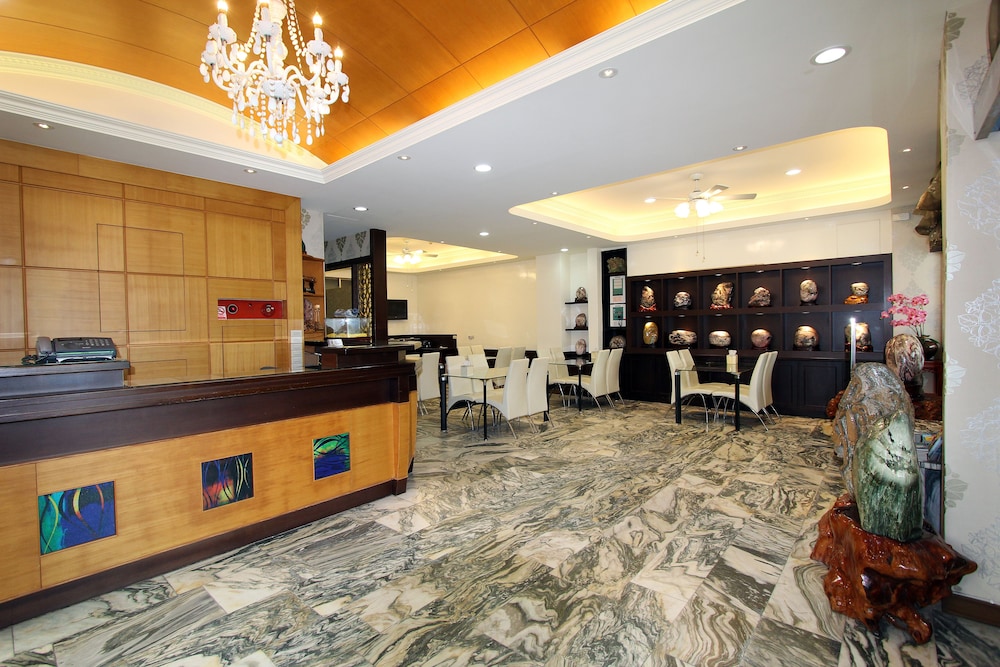 tau tau chu hotel