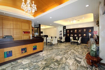 tau tau chu hotel