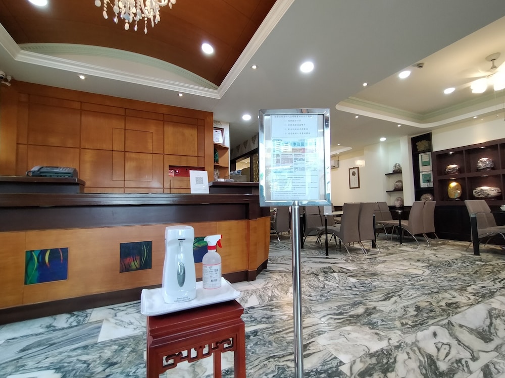 tau tau chu hotel
