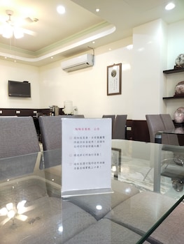 tau tau chu hotel