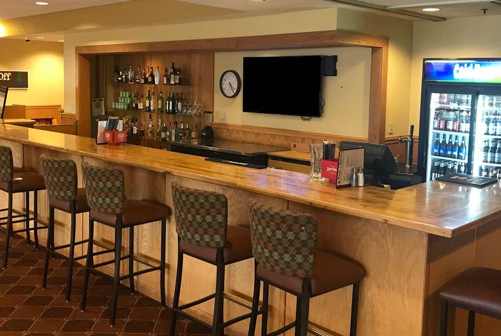 days inn and suites by wyndham sutton flatwoods