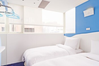 forever inn