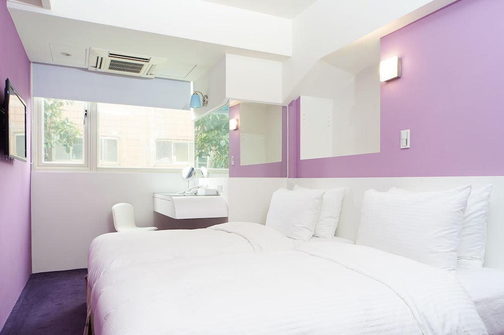 forever inn