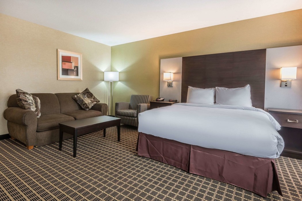 Quality Inn & Suites Downtown,Essex>>Amherstburg,3 star