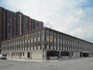 quality inn and suites downtown