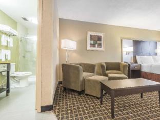 quality inn and suites downtown