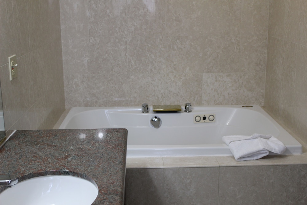 days inn and suites by wyndham sunnyvale