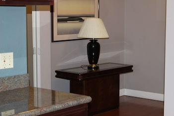 days inn and suites by wyndham sunnyvale