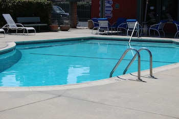 Days Inn & Suites By Wyndham Sunnyvale,Mountain View>>Concord,3 star