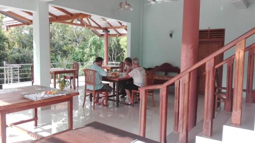 rekawa village hotel