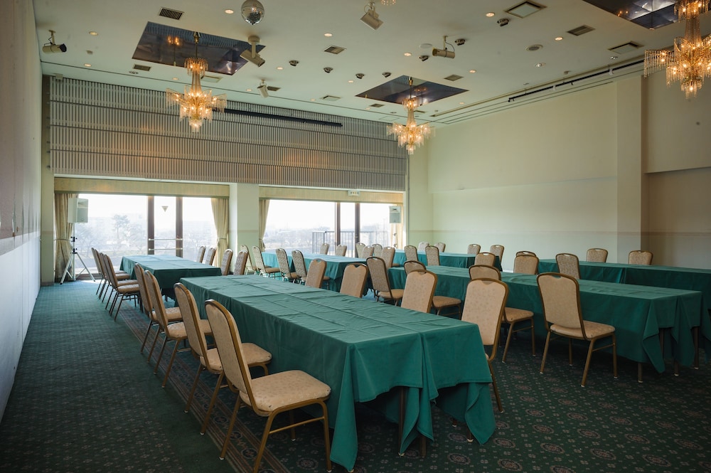 okazaki new grand hotel