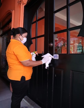 khaleej mass hotel patong