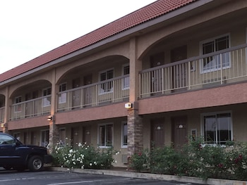 Industry Inn & Suites,El Monte>>City Of Industry,3 star